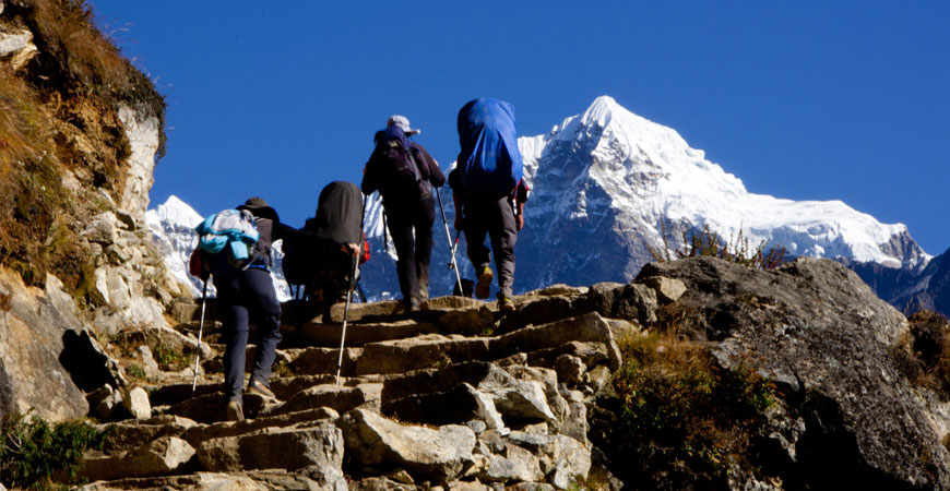 Makalu Base Camp Trekking